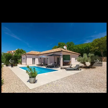 וילה Vila Tomicich